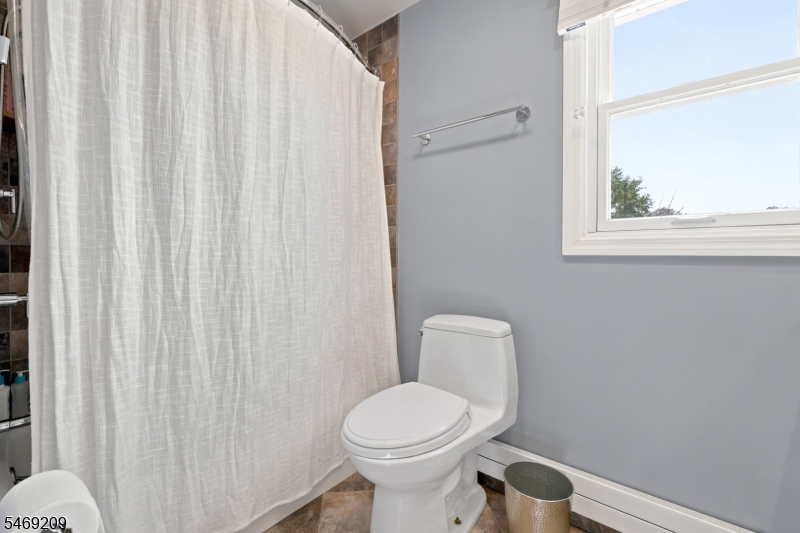 4 Tremont Terrace Livingston NJ 07039
