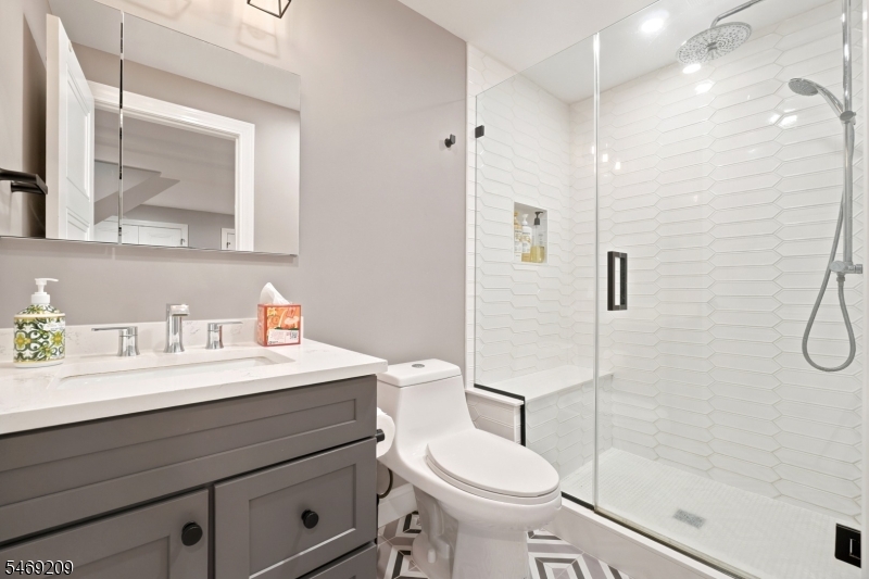 4 Tremont Terrace Livingston NJ 07039