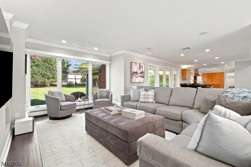4 Tremont Terrace Livingston NJ 07039