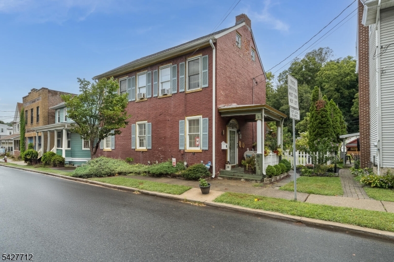 323 Water Street Belvidere NJ 07823