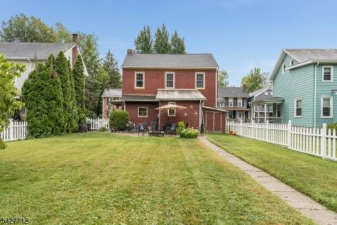 323 Water Street Belvidere NJ 07823