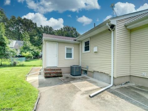 25 Woodland Avenue West Orange NJ 07052