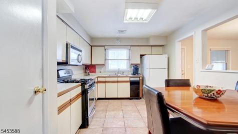25 Woodland Avenue West Orange NJ 07052