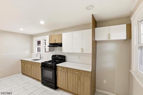712 Sheridan Avenue Roselle NJ 07203