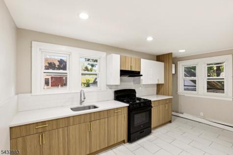 712 Sheridan Avenue Roselle NJ 07203