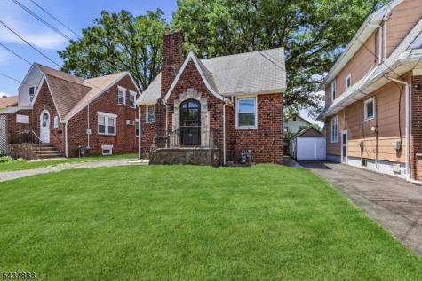 712 Sheridan Avenue Roselle NJ 07203