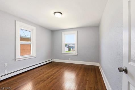 712 Sheridan Avenue Roselle NJ 07203