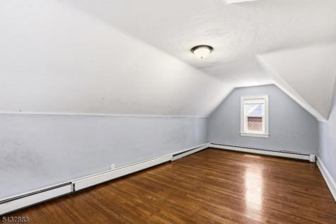 712 Sheridan Avenue Roselle NJ 07203