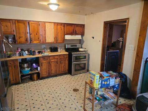 21 Railroad Avenue Phillipsburg NJ 08865
