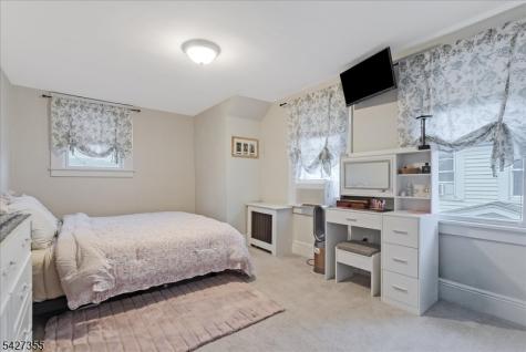 50 Lewis Place Totowa NJ 07512
