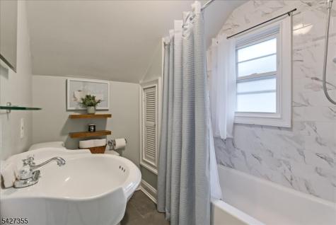 50 Lewis Place Totowa NJ 07512