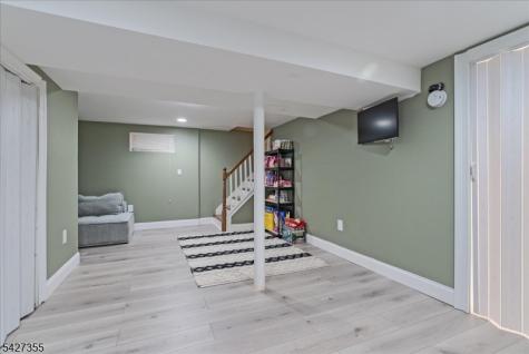 50 Lewis Place Totowa NJ 07512