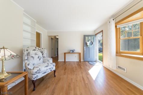 12 Eaton Court Summit NJ 07901