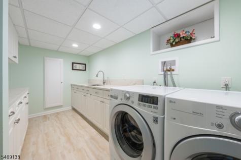 12 Eaton Court Summit NJ 07901