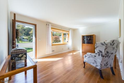 12 Eaton Court Summit NJ 07901