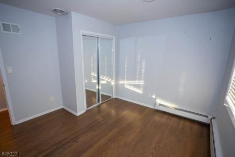 18 Robinhood Drive Sayreville NJ 08859