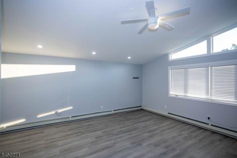 18 Robinhood Drive Sayreville NJ 08859