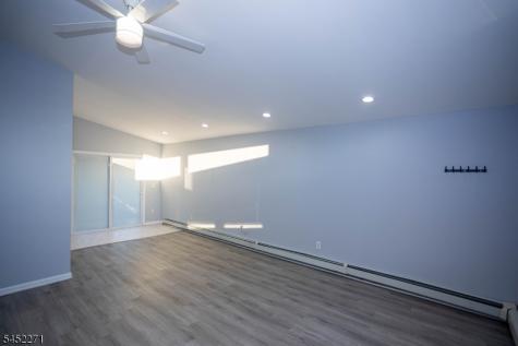 18 Robinhood Drive Sayreville NJ 08859