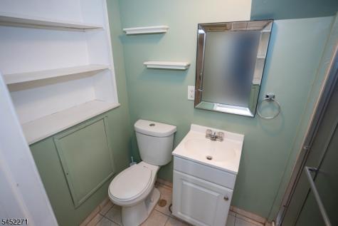 18 Robinhood Drive Sayreville NJ 08859