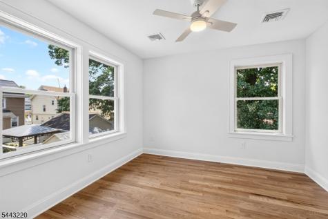 609 Harrison Avenue Roselle NJ 07203