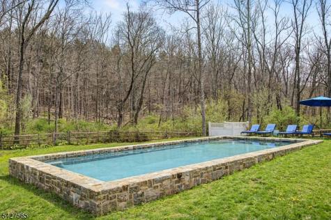 91 Red Mill Road Lebanon NJ 08826