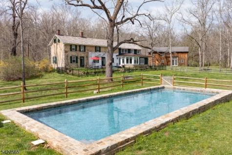 91 Red Mill Road Lebanon NJ 08826