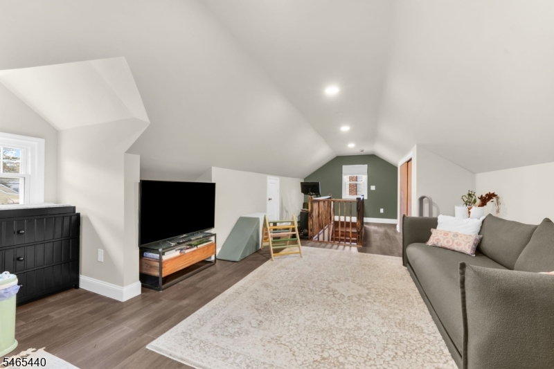 2153 Vauxhall Road Union NJ 07083