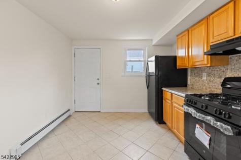 47 Homestead Avenue Woodbridge NJ 07001