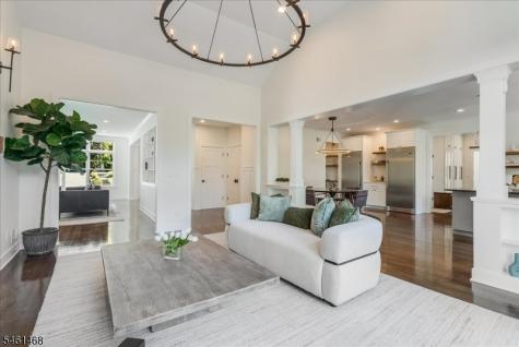 54 Oakridge Road Verona NJ 07044