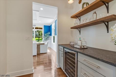 54 Oakridge Road Verona NJ 07044