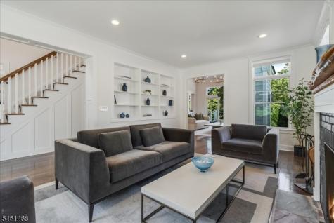 54 Oakridge Road Verona NJ 07044