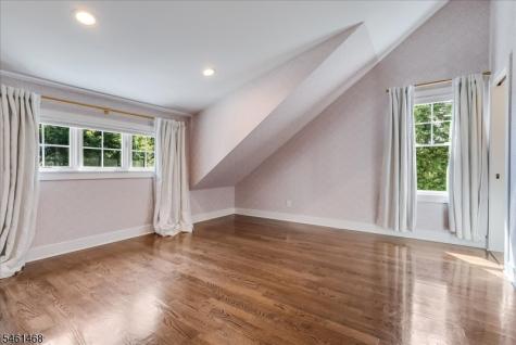 54 Oakridge Road Verona NJ 07044