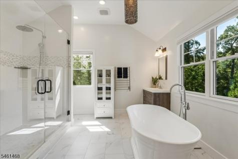 54 Oakridge Road Verona NJ 07044