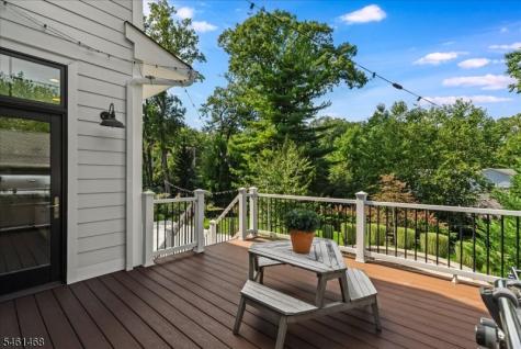 54 Oakridge Road Verona NJ 07044