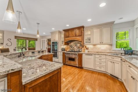 612 Woodglen Road Lebanon NJ 08826