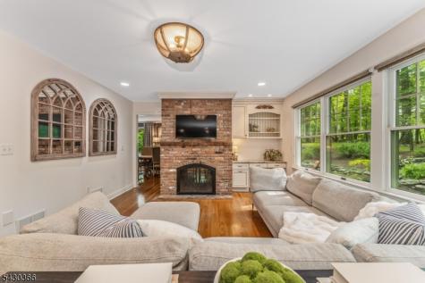 612 Woodglen Road Lebanon NJ 08826