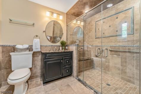 612 Woodglen Road Lebanon NJ 08826