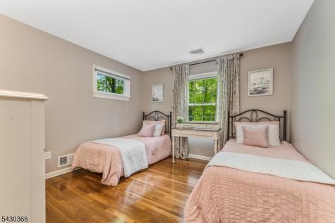 612 Woodglen Road Lebanon NJ 08826