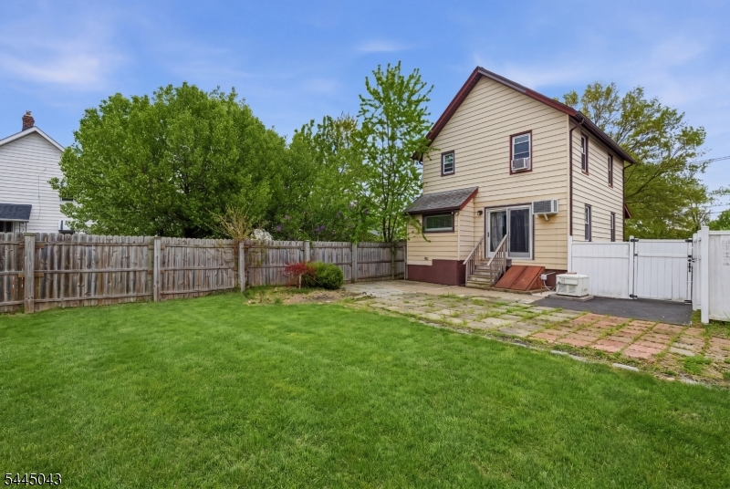 2 Lillian Terrace Woodbridge NJ 07095
