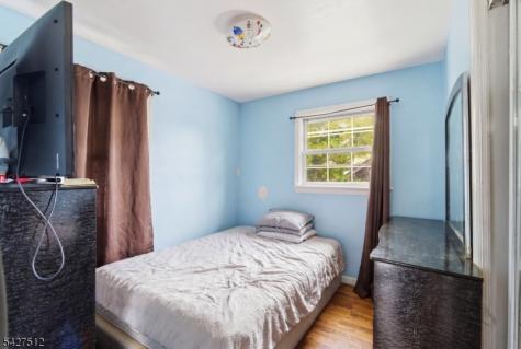 2 Oakwood Place North Brunswick NJ 08902