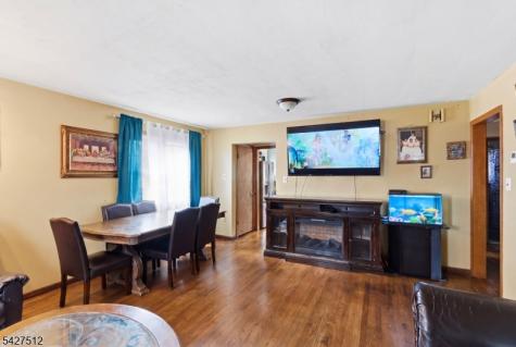 2 Oakwood Place North Brunswick NJ 08902