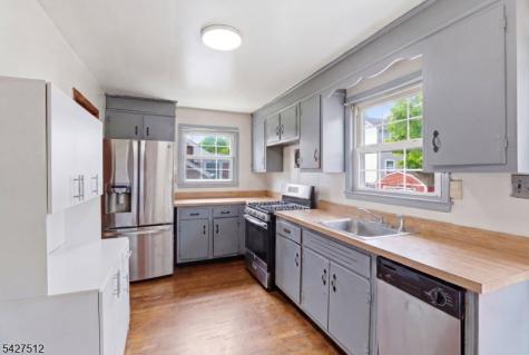 2 Oakwood Place North Brunswick NJ 08902