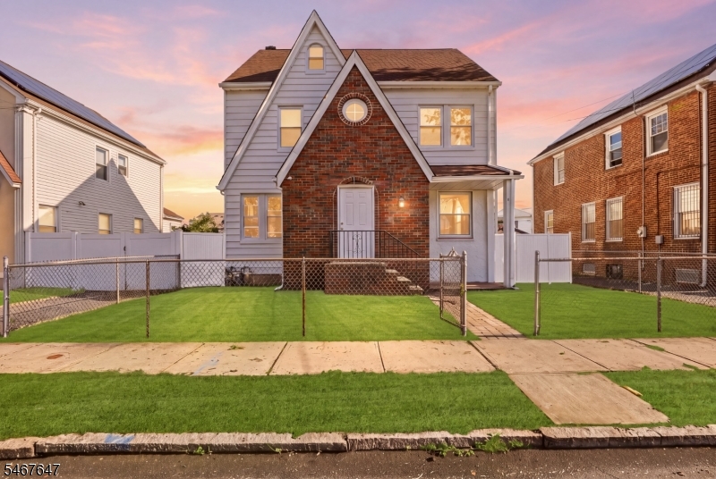 26 Crescent Avenue Newark NJ 07112