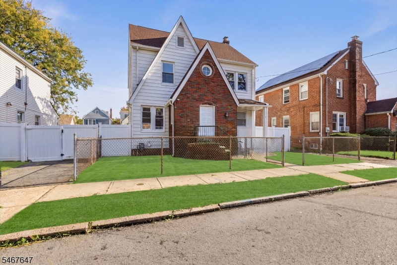26 Crescent Avenue Newark NJ 07112