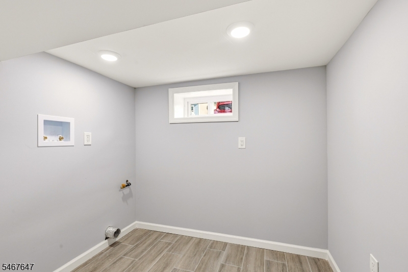 26 Crescent Avenue Newark NJ 07112
