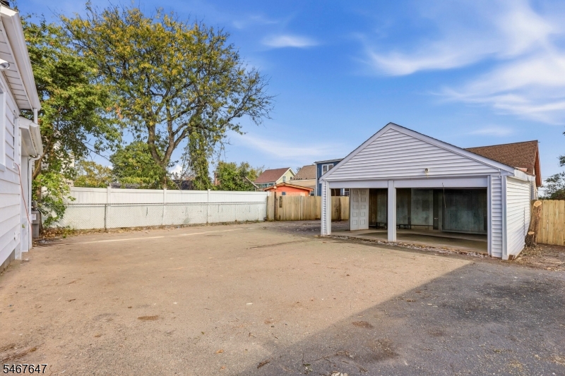 26 Crescent Avenue Newark NJ 07112