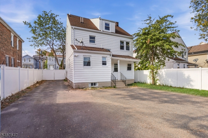 26 Crescent Avenue Newark NJ 07112