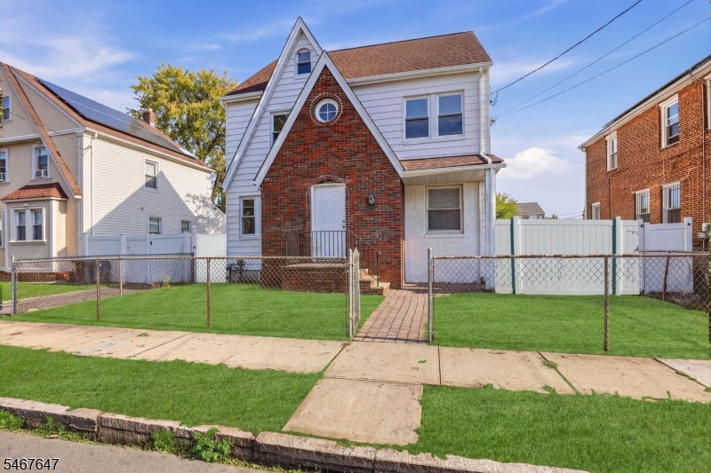 26 Crescent Avenue Newark NJ 07112
