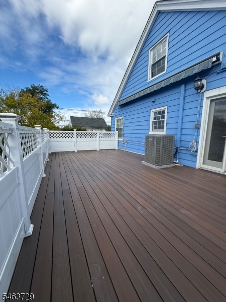 748 Livingston Road Elizabeth NJ 07208
