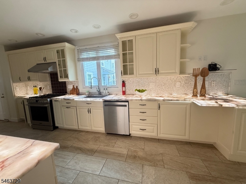 748 Livingston Road Elizabeth NJ 07208